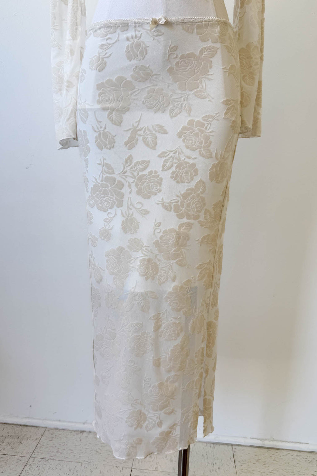 Floral Stretch Lace Midi Skirt