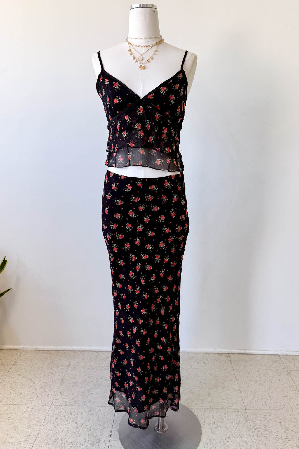Stretch Lace Maxi Skirt